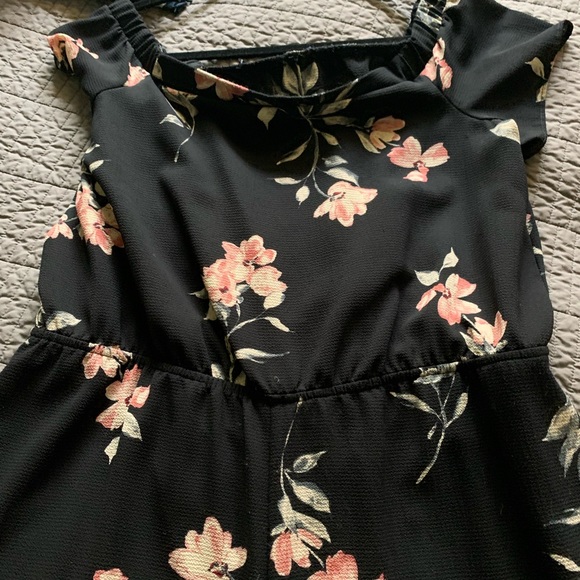 Like new jumpsuit 🇨🇦 Canada made - Picture 2 of 5